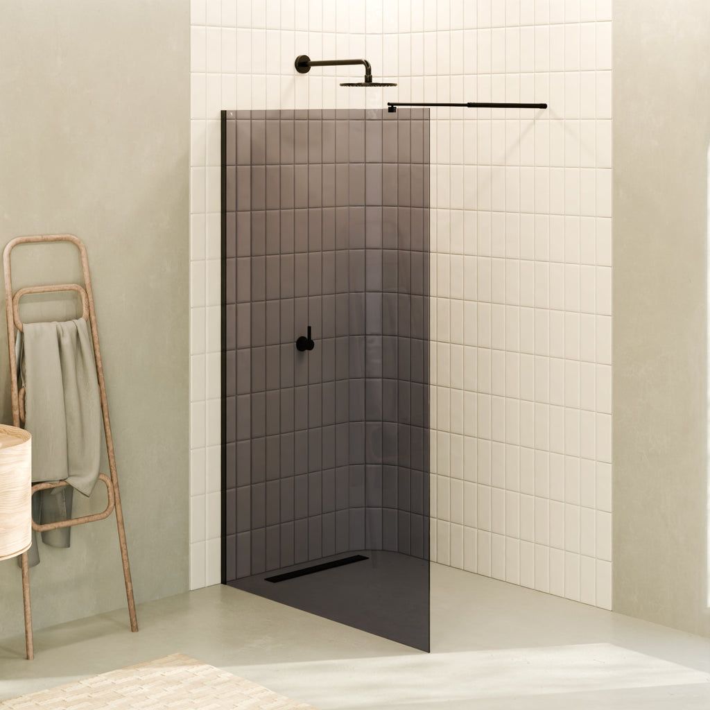 FIONA - Panel de ducha Walk-In de cristal templado oscurecido de 10 mm con perfil negro mate