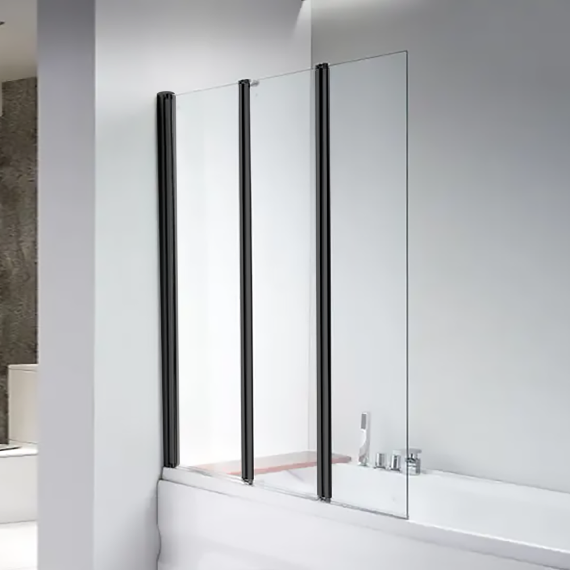 PETRA | Resguardo de banheira com 3 painéis rebatíveis, perfis preto mate e vidro transparente